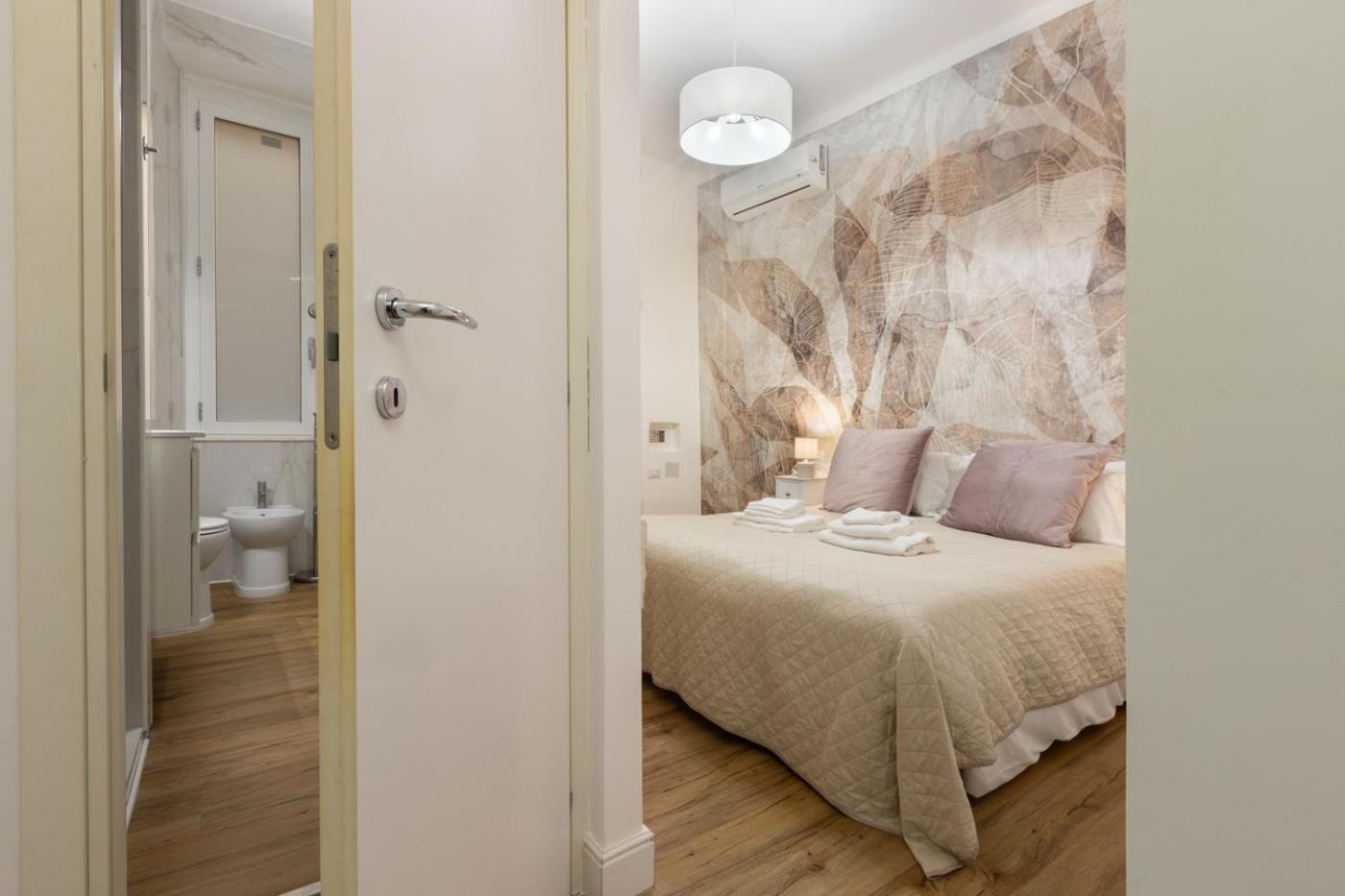 Fior Di Loto Rooms Cagliari Bagian luar foto