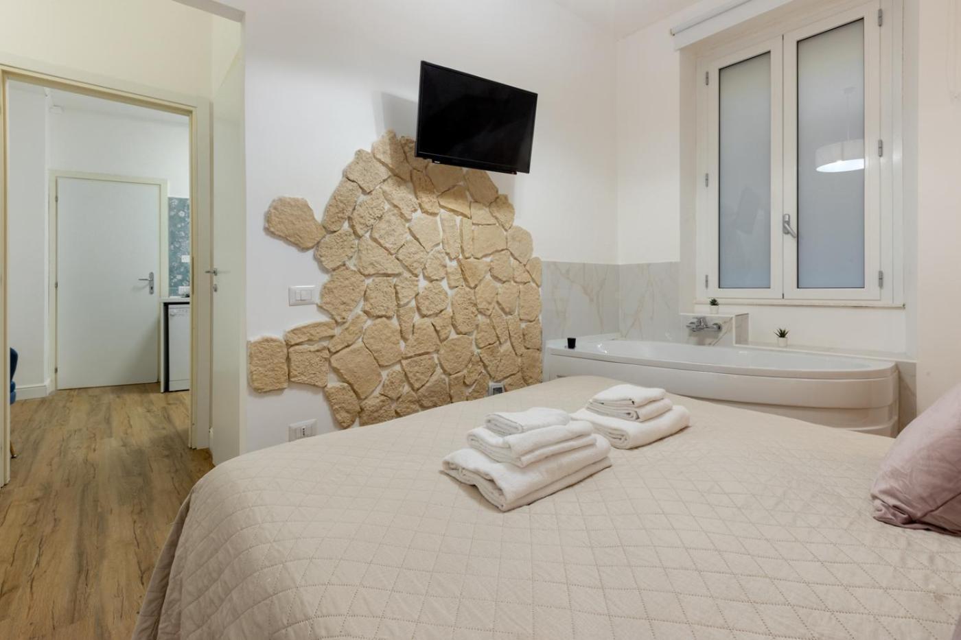 Fior Di Loto Rooms Cagliari Bagian luar foto