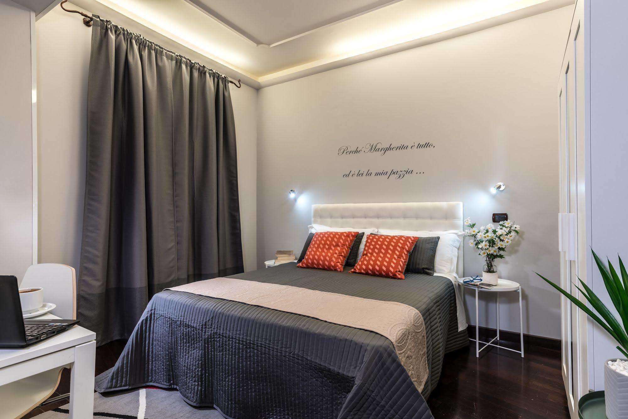 Fior Di Loto Rooms Cagliari Bagian luar foto