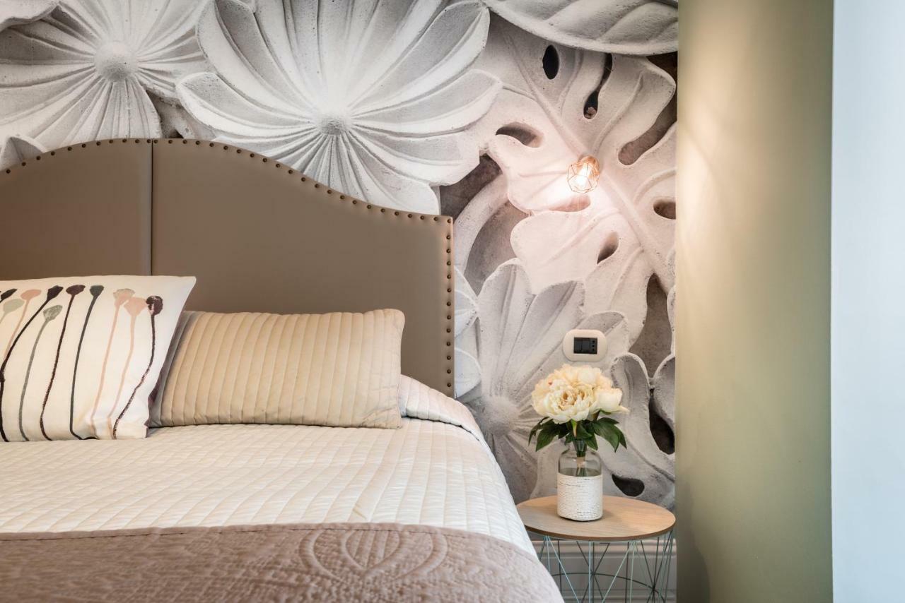 Fior Di Loto Rooms Cagliari Bagian luar foto