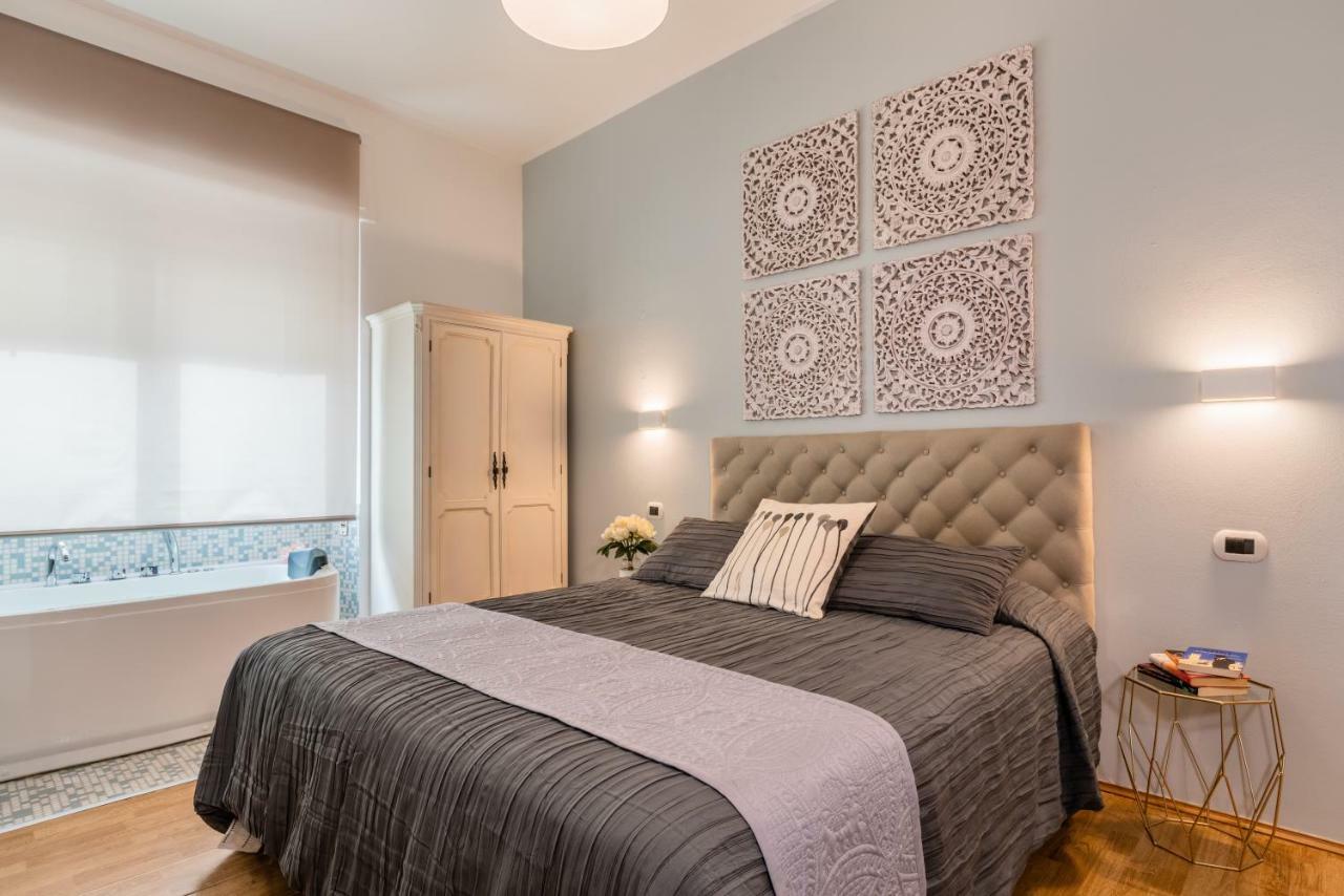 Fior Di Loto Rooms Cagliari Bagian luar foto